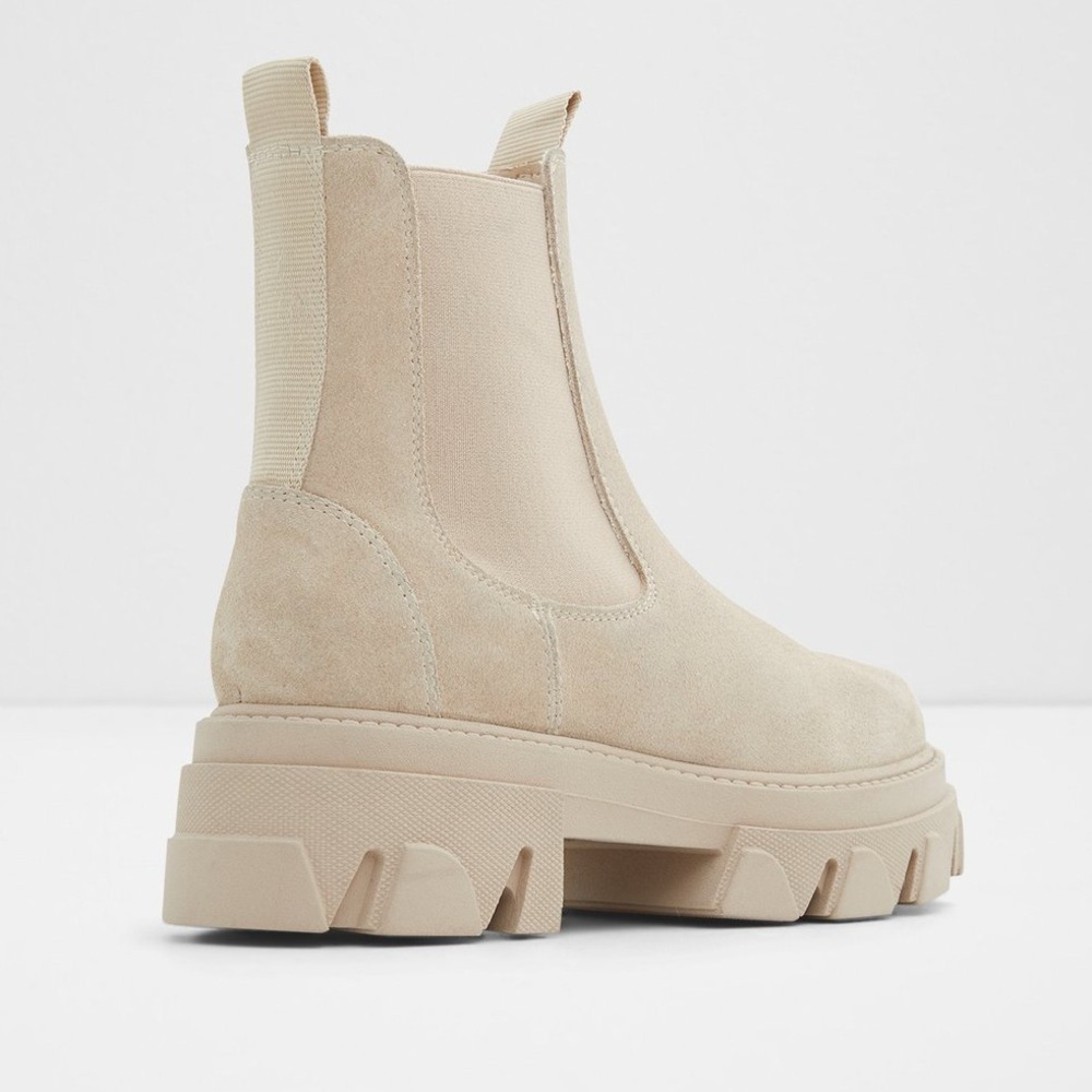 Aldo Bigtrek Nude Beige Suede Leather Lugsole Chunky Chelsea Ankle Boot Bootie - Picture 4 of 17